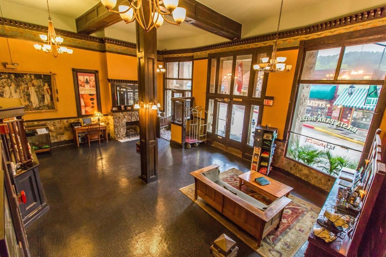 1905 Basin Park Hotel Eureka Springs Eksteriør billede